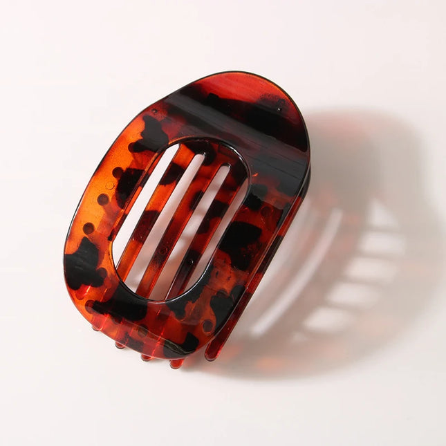 Fashion Oval Flat Hair Clips for Women New Design Leopard Large Flat round Claw Clip French Acrylic Lying down Hair Accessories
